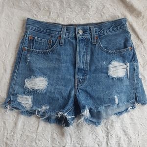 Levi 501 💯 cotton diy distressed high waist short